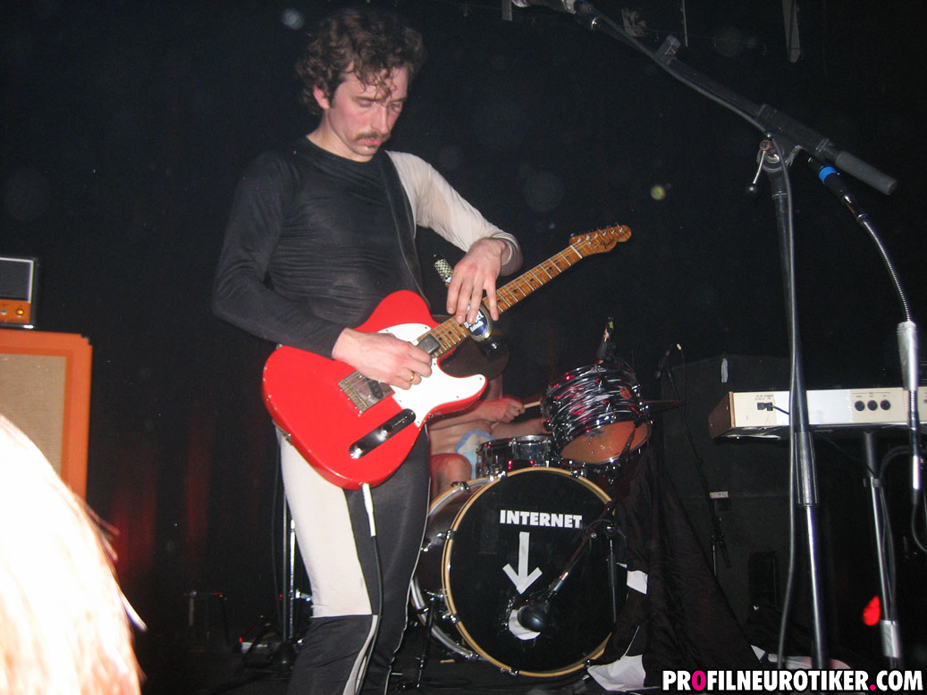 whomadewho 