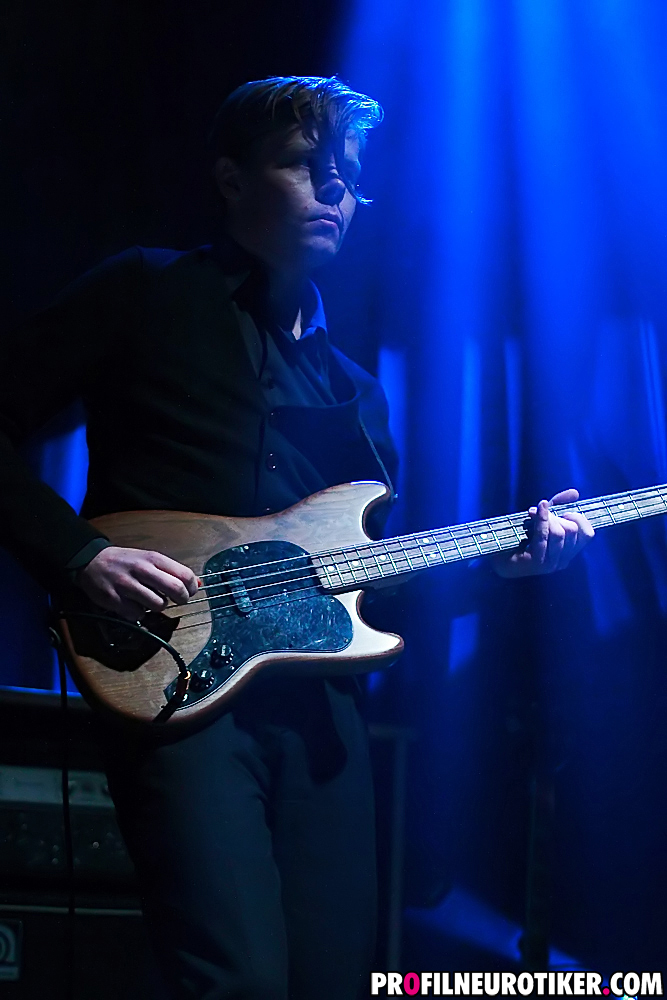 1000 Robota im Gebäude 9