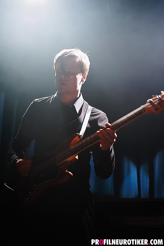 1000 Robota im Gebäude 9