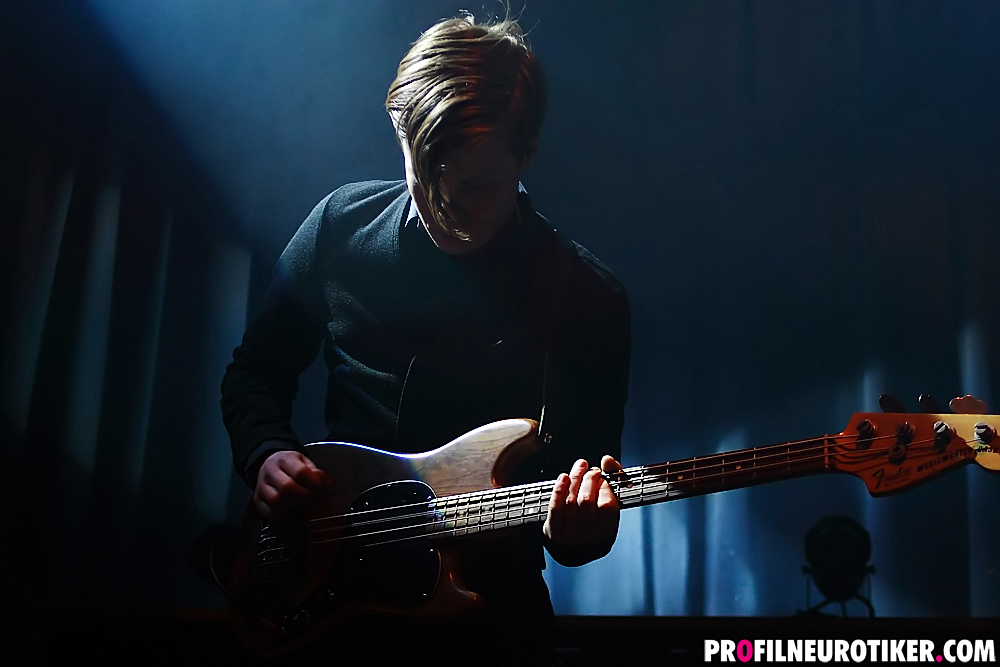 1000 Robota im Gebäude 9