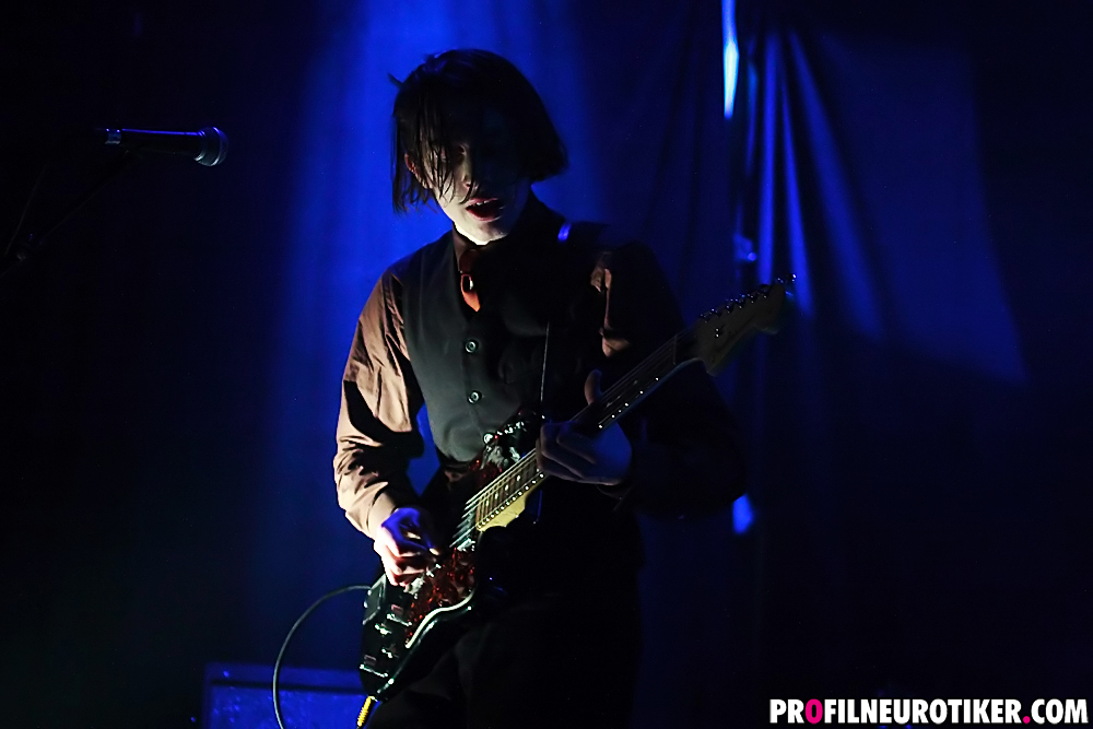 1000 Robota im Gebäude 9